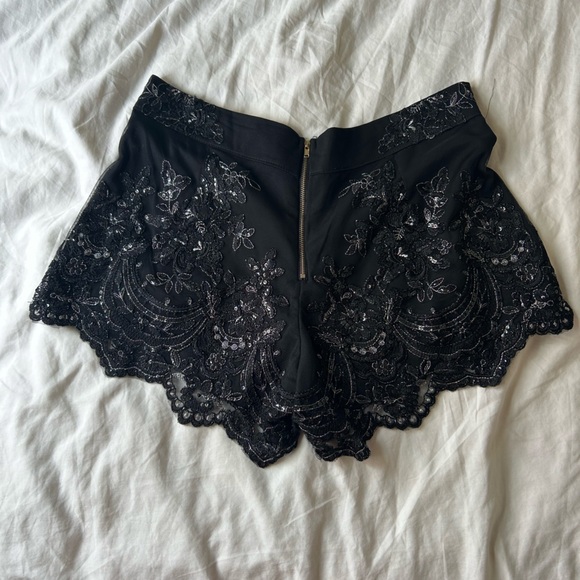 SPARKLE SHORTS - Picture 2 of 3